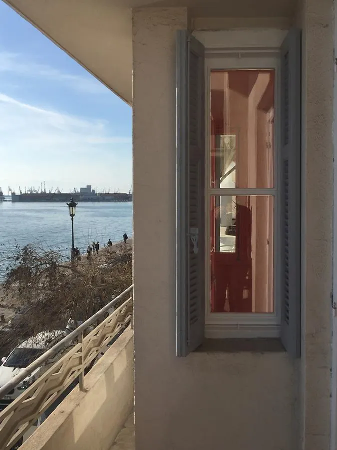 Air Waterfront Nikis Apartment سالونيك
