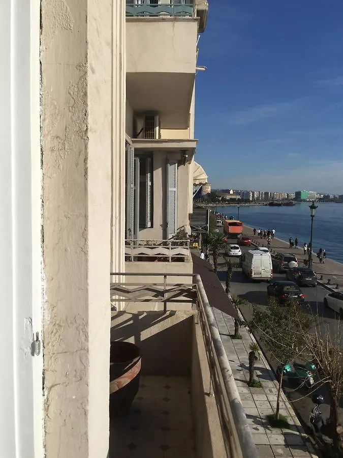 Air Waterfront Nikis Apartment سالونيك اليونان